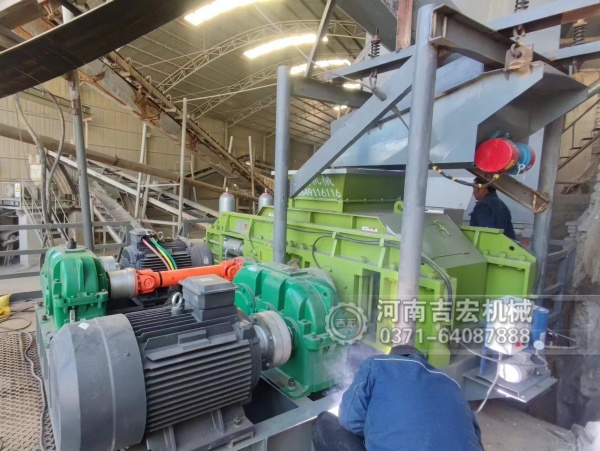 時(shí)產(chǎn)5-10噸制砂剛需？400×400對(duì)輥機(jī)完美匹配,投產(chǎn)即回本！